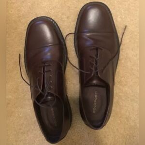 GENTLY USED MEN’S ROCKPORT SHOES